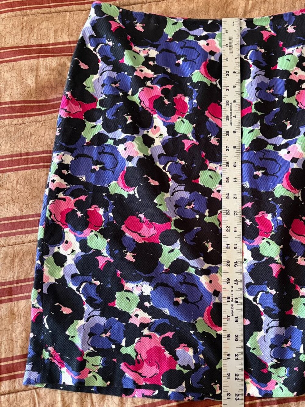 Talbots Floral Watercolor Pencil Skirt Size 12, Cotton - Picture 2 of 9